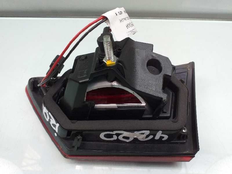 Recambio de piloto trasero izquierdo en porton para renault clio iv authentique referencia OEM IAM 265552424R  