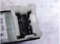 Recambio de mando elevalunas trasero derecho para renault koleos expression referencia OEM IAM 25411JY00A   2