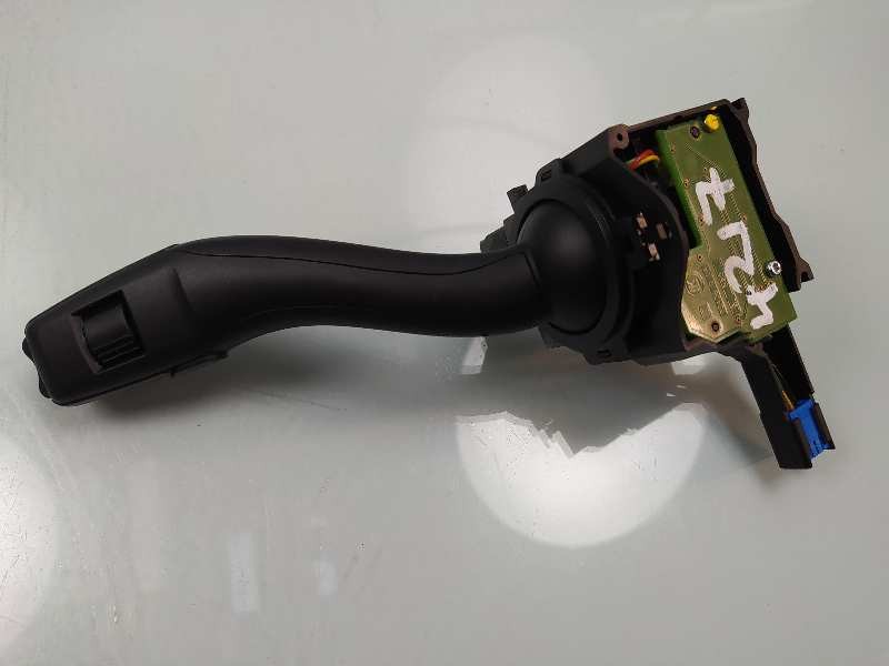 Recambio de mando limpia para audi a3 sportback (8p) 1.9 tdi ambition referencia OEM IAM 8P0953519E  