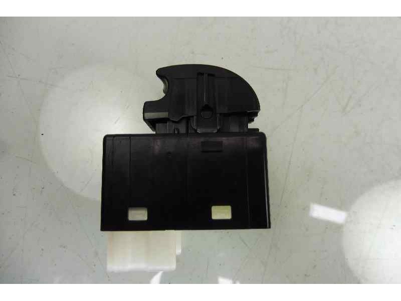 Recambio de mando elevalunas trasero izquierdo para renault koleos expression referencia OEM IAM 25411JY00A  