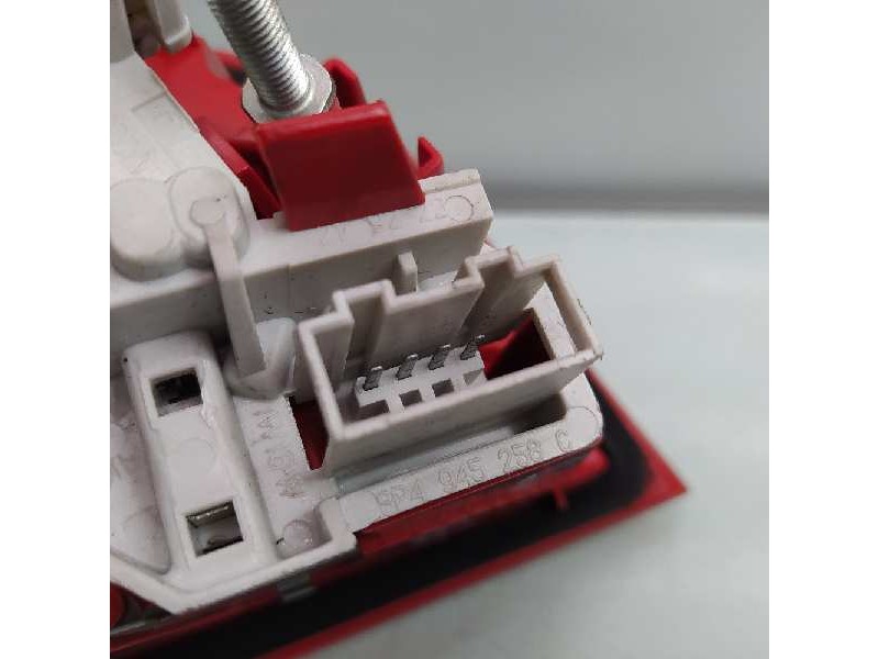 Recambio de piloto trasero derecho para audi a3 sportback (8p) 1.9 tdi ambition referencia OEM IAM 8P4945094D  