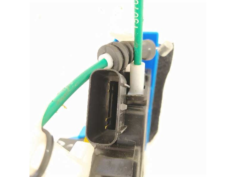 Recambio de cerradura puerta trasera derecha para hyundai i30 (gd) referencia OEM IAM 81420A6000  