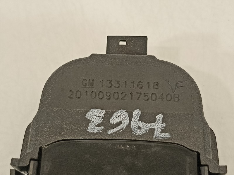 Recambio de sensor para opel astra j lim. selective business referencia OEM IAM 13311618  