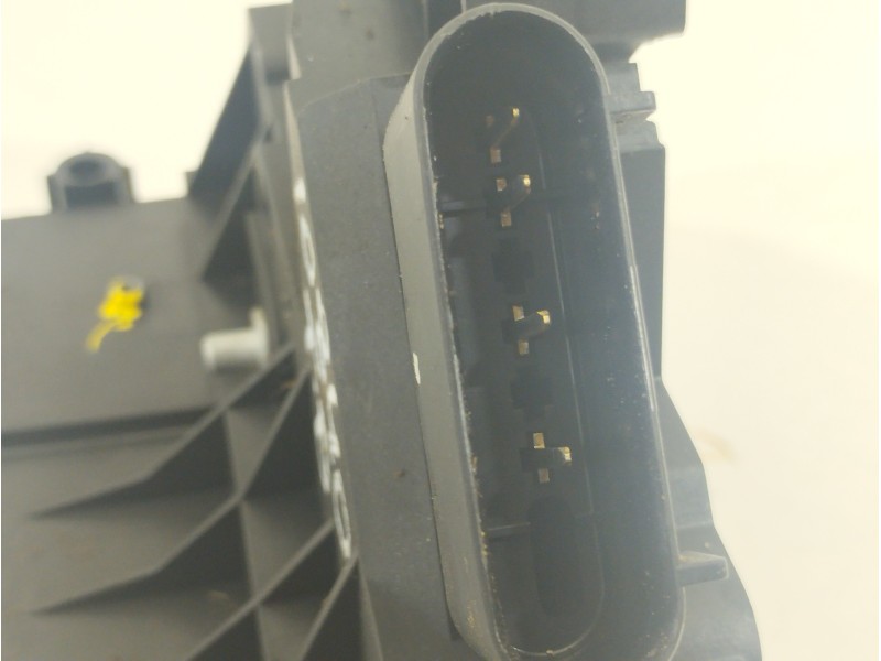 Recambio de cerradura puerta trasera derecha para ford c-max (ceu) business edition referencia OEM IAM 4074413893163 AM5AR26412A