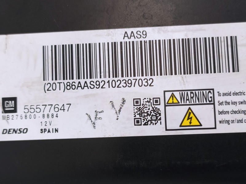 Recambio de centralita motor uce para opel astra j lim. selective business referencia OEM IAM 55577647 2758008884 