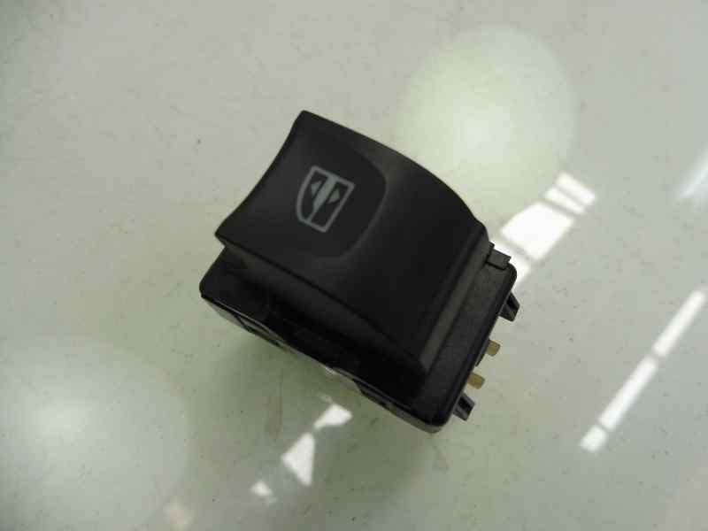 Recambio de mando elevalunas delantero derecho para renault clio iv dynamique referencia OEM IAM 254218614R  