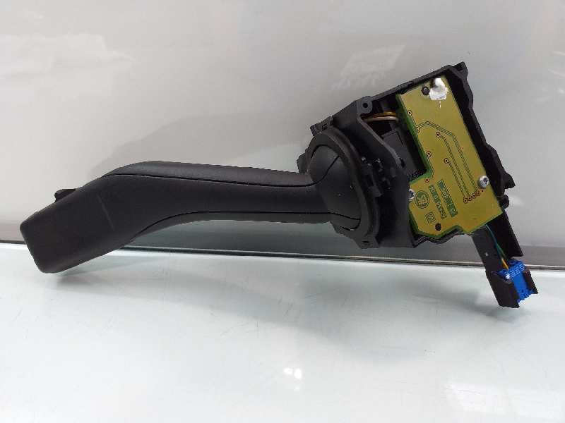 Recambio de mando limpia para seat altea (5p1) hot referencia OEM IAM 1K0953519  