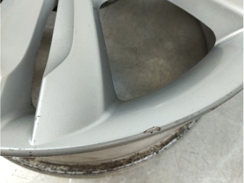 Recambio de llanta para hyundai ix35 classic 2wd referencia OEM IAM 529102S200  