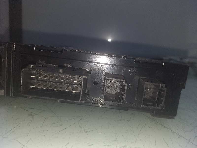 Recambio de elevalunas delantero derecho para peugeot 307 break / sw (s1) sw pack referencia OEM IAM 9222J9  