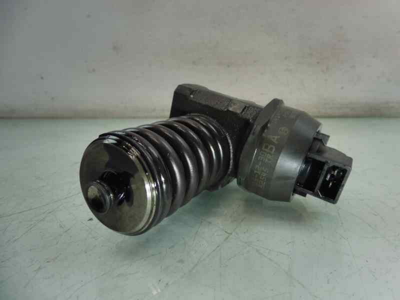 Recambio de inyector para volkswagen golf v berlina (1k1) sportline referencia OEM IAM 038130073AG 0414720215 