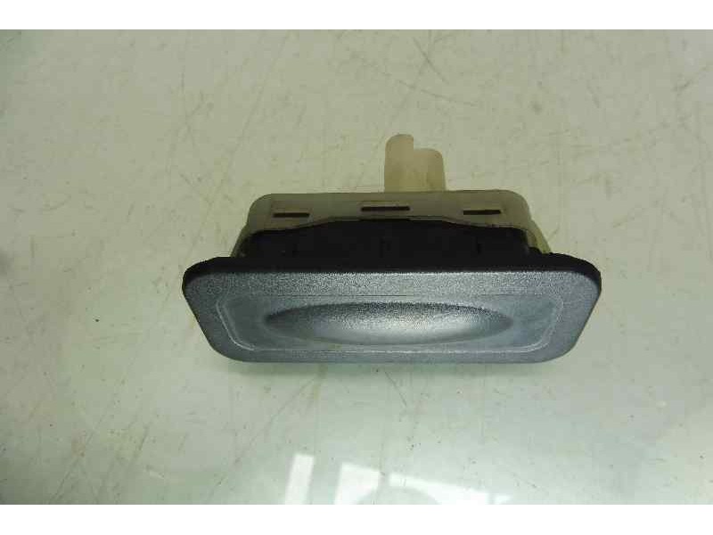 Recambio de maneta exterior porton para renault clio iv dynamique referencia OEM IAM 8200335515  