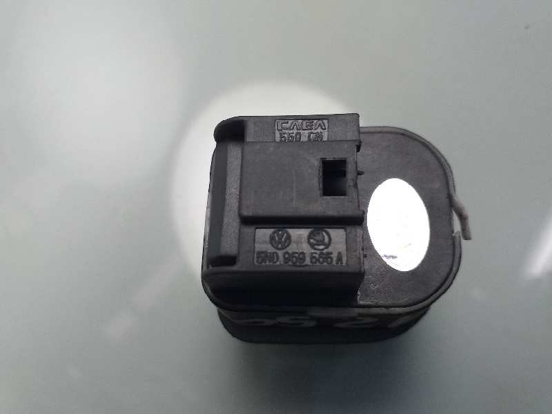 Recambio de mando retrovisor para volkswagen golf v berlina (1k1) gti referencia OEM IAM 5ND959565A  