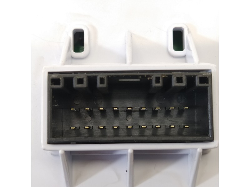 Recambio de mando elevalunas delantero izquierdo para kia stonic (ybcuv) drive referencia OEM IAM 93570H8000 2009140217 4D649010