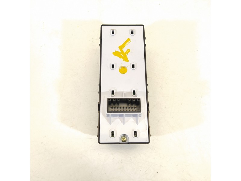 Recambio de mando elevalunas delantero izquierdo para kia stonic (ybcuv) drive referencia OEM IAM 93570H8000 2009140217 4D649010