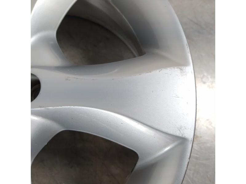 Recambio de llanta para renault koleos expression referencia OEM IAM 40300JY02C  