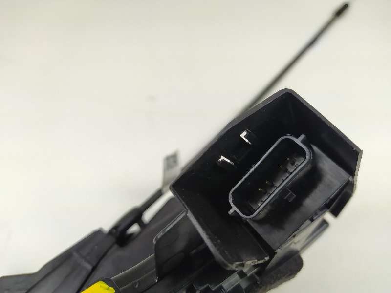 Recambio de cerradura puerta delantera derecha para renault megane iv berlina 5p limited referencia OEM IAM 805023183R 16943019A