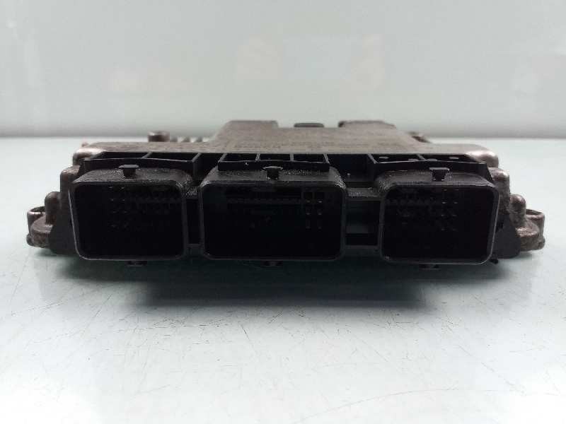 Recambio de centralita motor uce para ford focus berlina (cap) sport referencia OEM IAM 5M5112A650LB 0281012486 