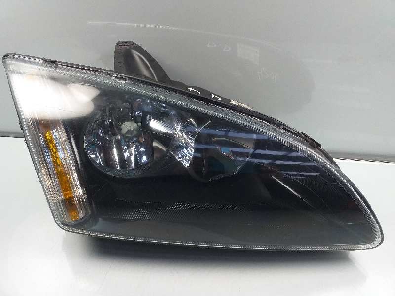 Recambio de faro derecho para ford focus berlina (cap) sport referencia OEM IAM 4M5113W029JB  