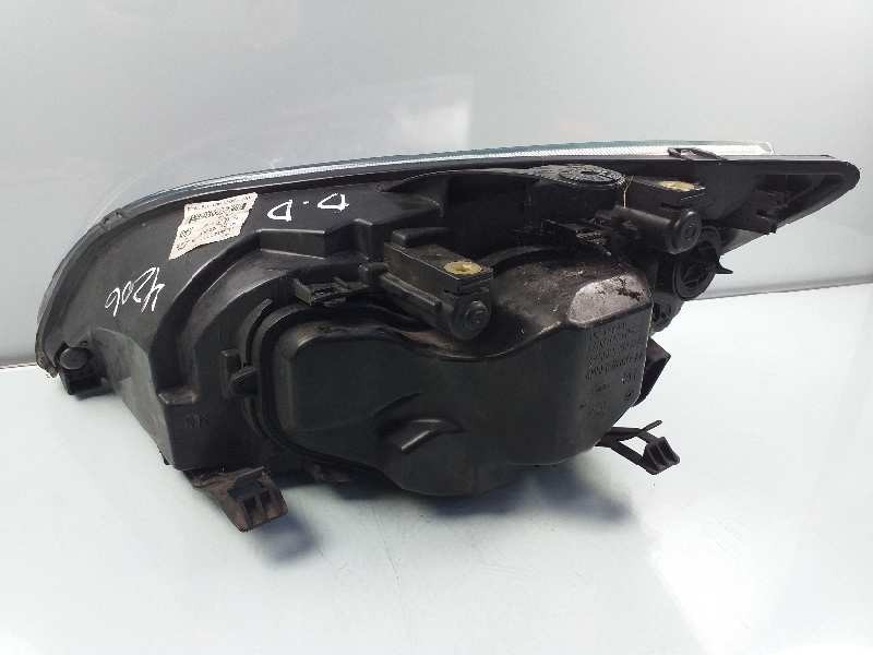 Recambio de faro derecho para ford focus berlina (cap) sport referencia OEM IAM 4M5113W029JB  