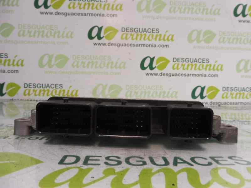 Recambio de centralita motor uce para renault clio iii collection referencia OEM IAM 237101989R 237101990R 