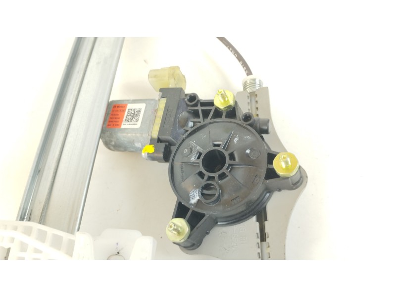 Recambio de elevalunas trasero derecho para kia stonic (ybcuv) drive referencia OEM IAM 83460H8000 F00S1W2198 