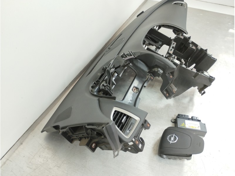 Recambio de kit airbag para opel astra j lim. selective business referencia OEM IAM 13301067 13574896 13299780
