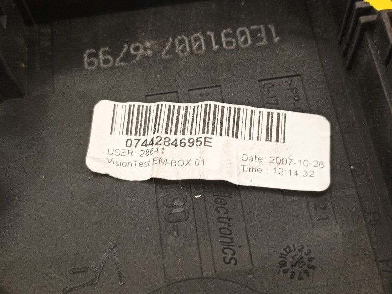 Recambio de caja reles / fusibles para skoda octavia berlina (1z3) active referencia OEM IAM 1K0937125A  