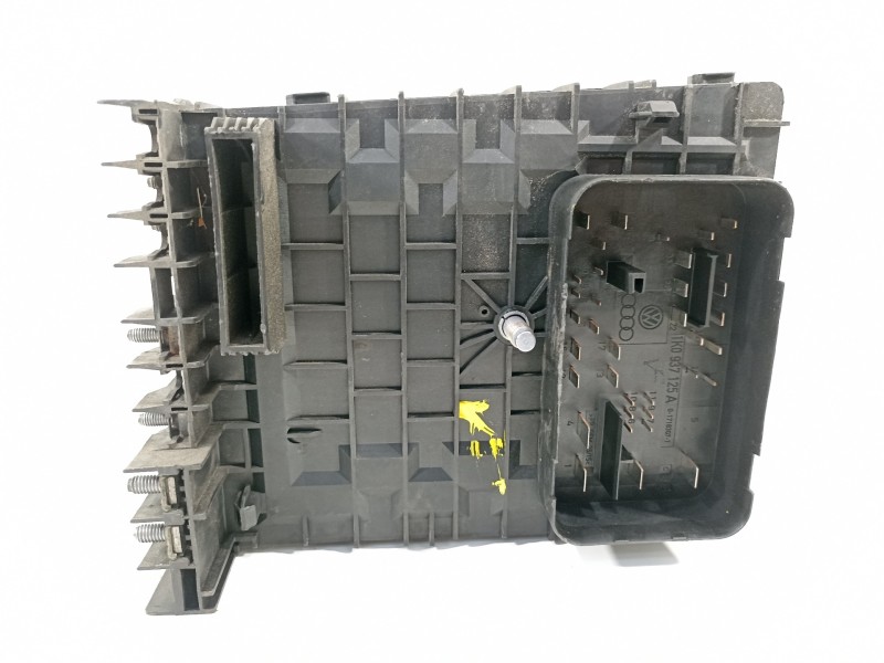 Recambio de caja reles / fusibles para skoda octavia berlina (1z3) active referencia OEM IAM 1K0937125A  