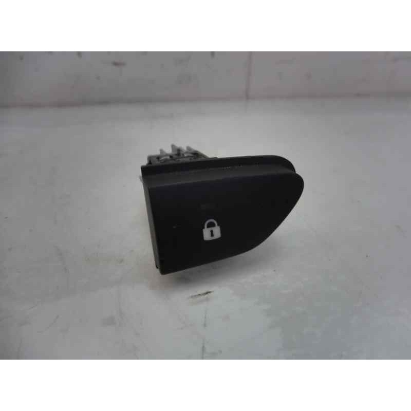 Recambio de interruptor para renault captur zen referencia OEM IAM 252103678R  