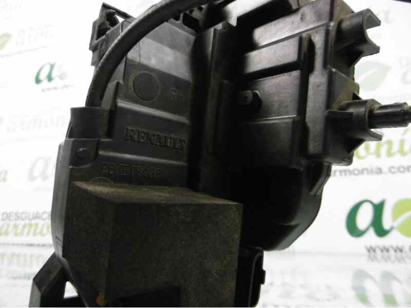 Recambio de cerradura puerta trasera derecha para renault clio iii collection referencia OEM IAM   