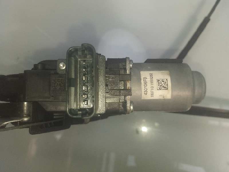 Recambio de elevalunas delantero derecho para renault megane iv berlina 5p limited referencia OEM IAM   