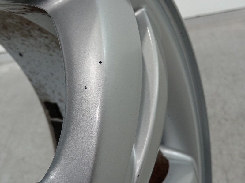 Recambio de llanta para hyundai tucson (jm) 2.0 crdi comfort (4wd) referencia OEM IAM 52910-2E220  