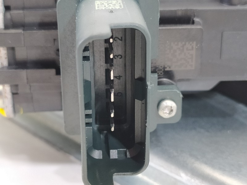 Recambio de elevalunas trasero izquierdo para renault megane iv berlina 5p limited referencia OEM IAM 827218403R  