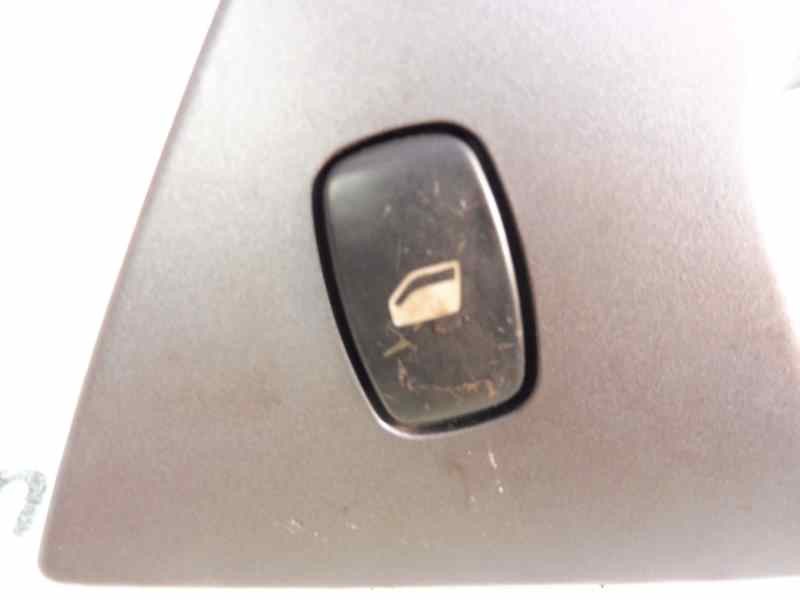 Recambio de mando elevalunas trasero derecho para peugeot 407 st sport pack referencia OEM IAM 96360166XT  