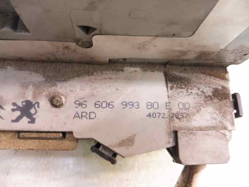 Recambio de cerradura puerta trasera derecha para peugeot 407 st sport pack referencia OEM IAM 9660699380  