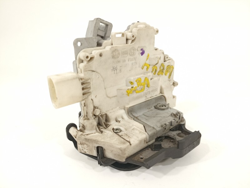 Recambio de cerradura puerta trasera izquierda para audi a6 berlina (4f2) 2.4 referencia OEM IAM 4F0839015  