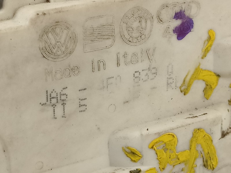 Recambio de cerradura puerta trasera izquierda para audi a6 berlina (4f2) 2.4 referencia OEM IAM 4F0839015  