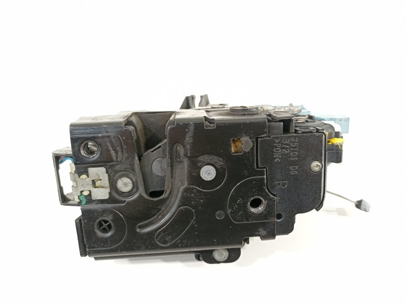 Recambio de cerradura puerta trasera derecha para skoda octavia berlina (1z3) family referencia OEM IAM 7L0839016D  