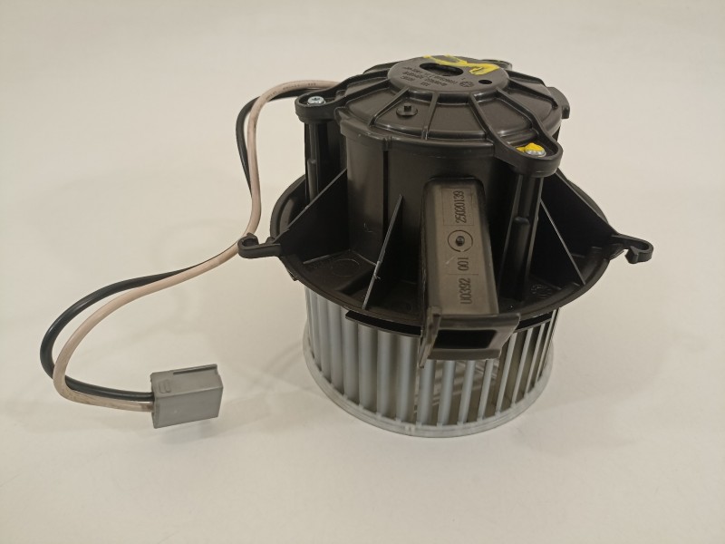 Recambio de ventilador calefaccion para opel astra j lim. selective business referencia OEM IAM U7253002  