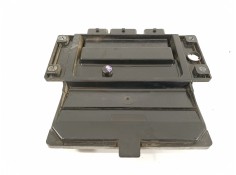 Recambio de centralita motor uce para dacia duster ambiance 4x2 referencia OEM IAM 8201002106 8201083336  2