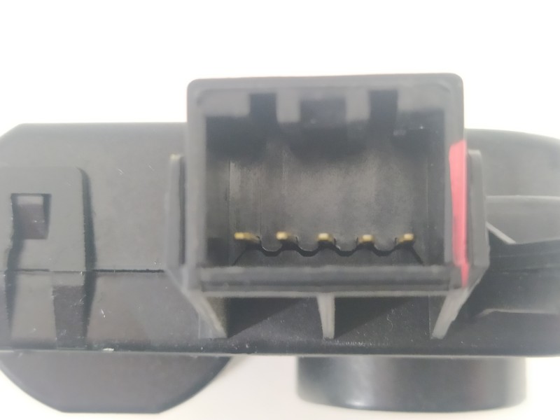 Recambio de motor apertura trampillas climatizador para kia stonic (ybcuv) drive referencia OEM IAM H400730881  