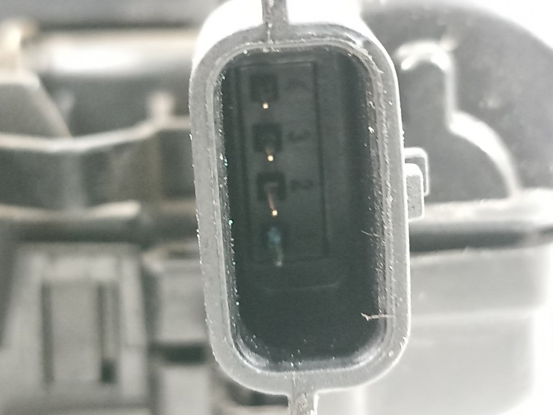 Recambio de cerradura maletero / porton para dacia duster ambiance 4x2 referencia OEM IAM 905030010R  