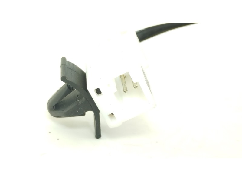 Recambio de cinturon seguridad trasero para kia stonic (ybcuv) drive referencia OEM IAM 898J0H8200  
