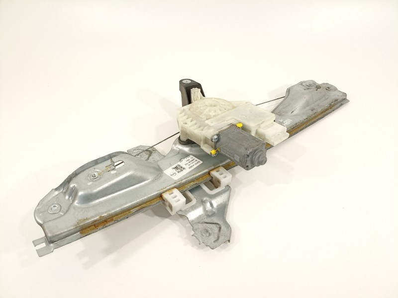 Recambio de elevalunas trasero izquierdo para nissan qashqai (j11) acenta referencia OEM IAM 82701HV00C  