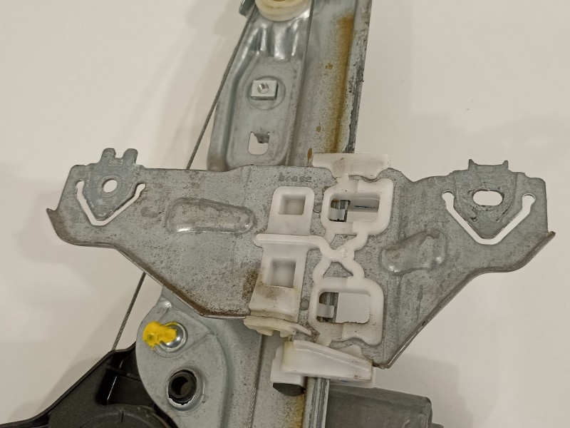 Recambio de elevalunas trasero izquierdo para nissan qashqai (j11) acenta referencia OEM IAM 82701HV00C  