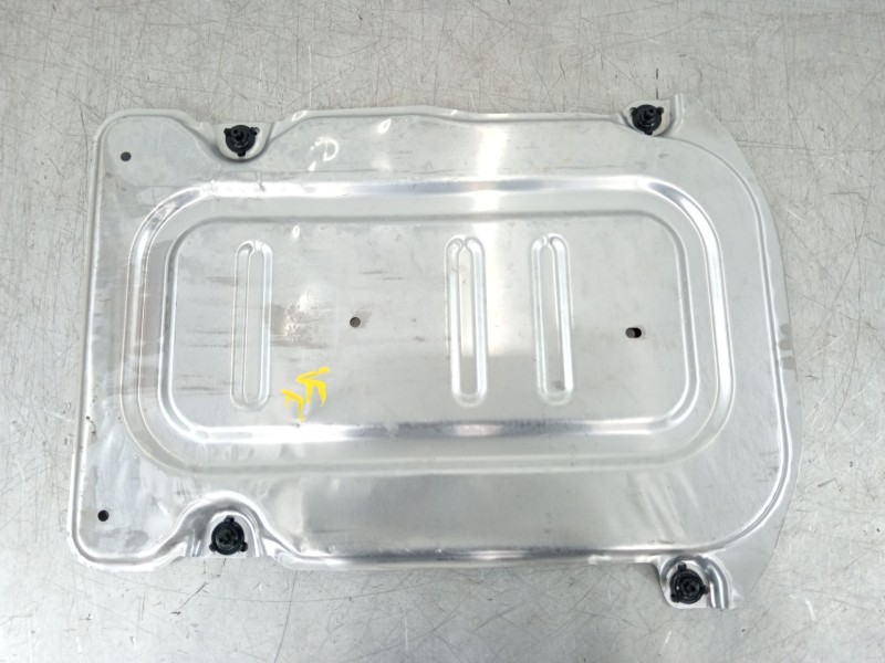 Recambio de cubrecarter para seat ibiza (kj1) style go referencia OEM IAM 2Q0825229B  