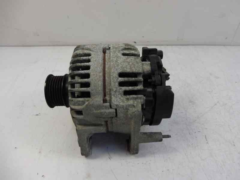 Recambio de alternador para volkswagen polo (9n3) gt referencia OEM IAM 037903025M 0124325013 