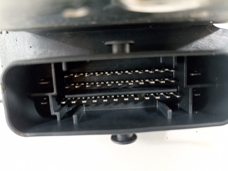 Recambio de abs para nissan qashqai (j11) 360 referencia OEM IAM 476604EA1E  