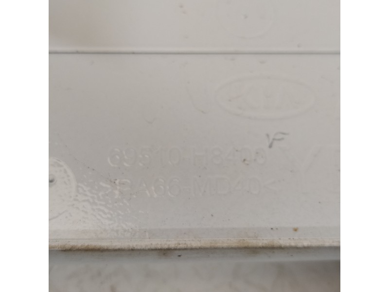 Recambio de tapa exterior combustible para kia stonic (ybcuv) drive referencia OEM IAM 69510H8400  