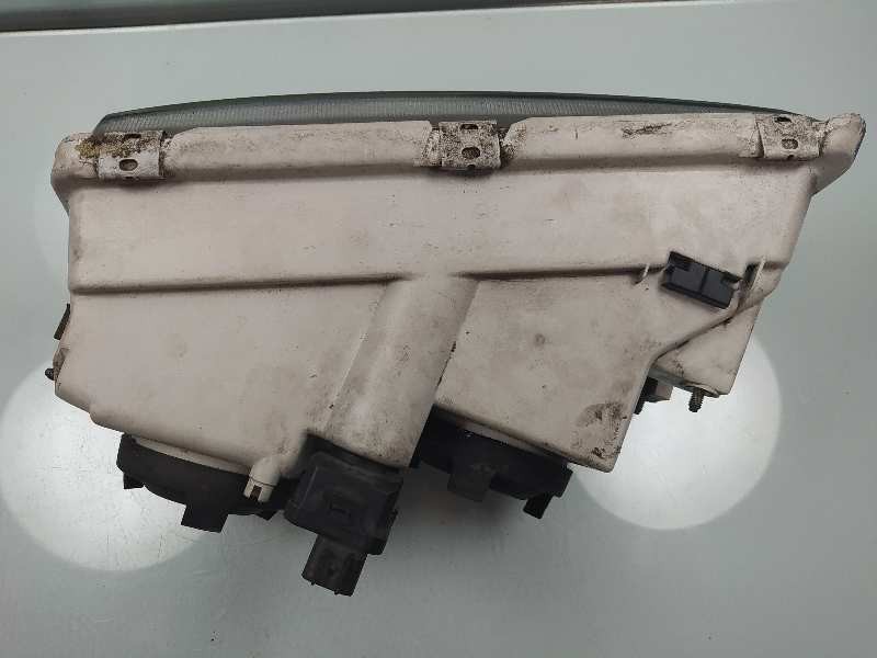Recambio de faro derecho para volvo s40 berlina t4 referencia OEM IAM 149090  